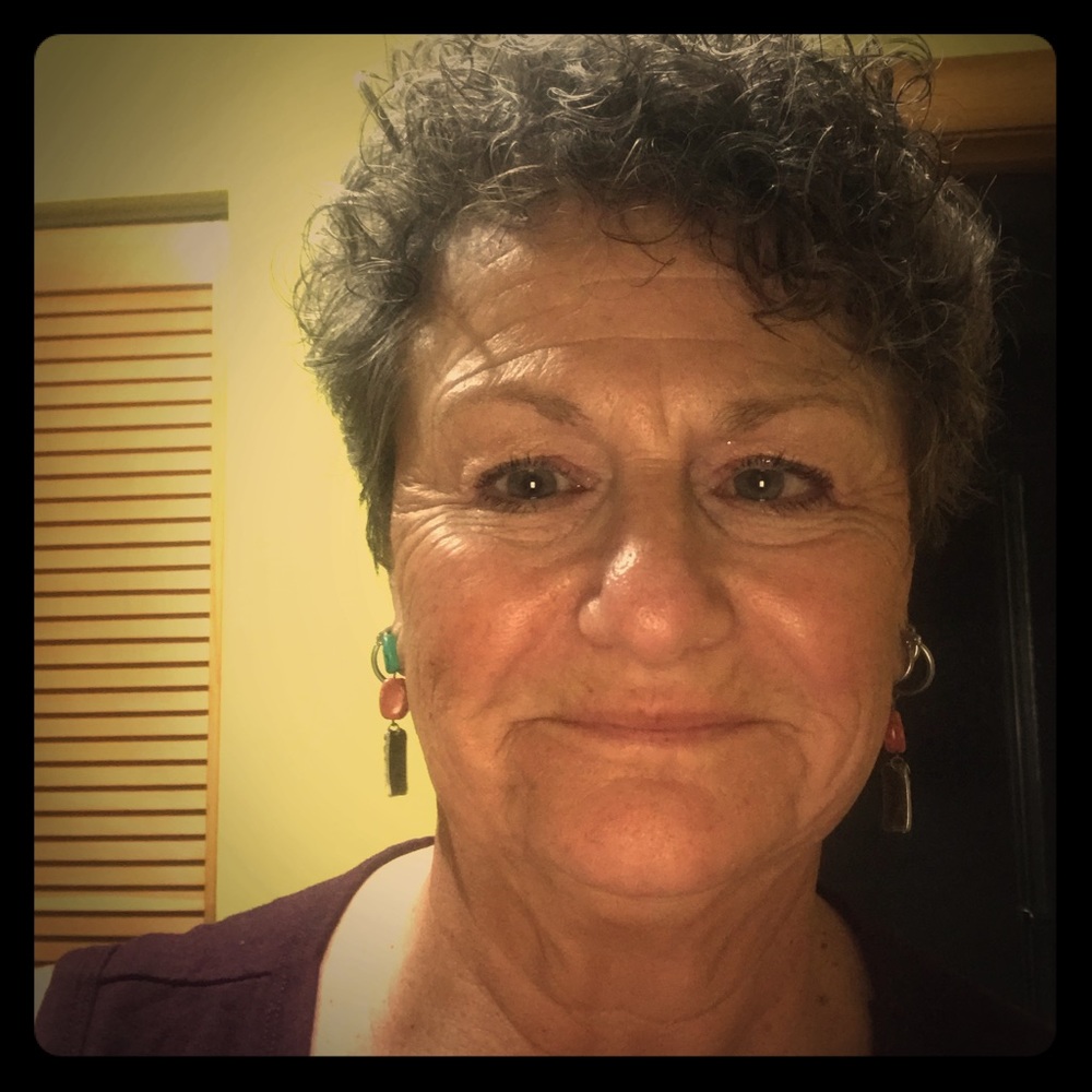 Meet your Posher, Carol